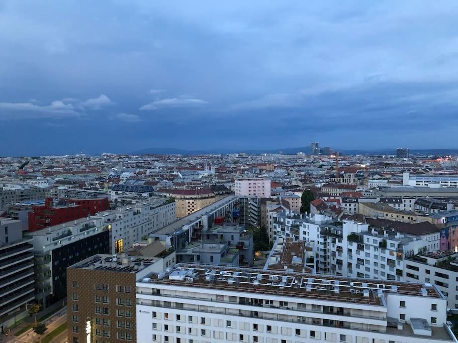 Ferienwohnung Stunning View Over Vienna In City Center Exterior foto
